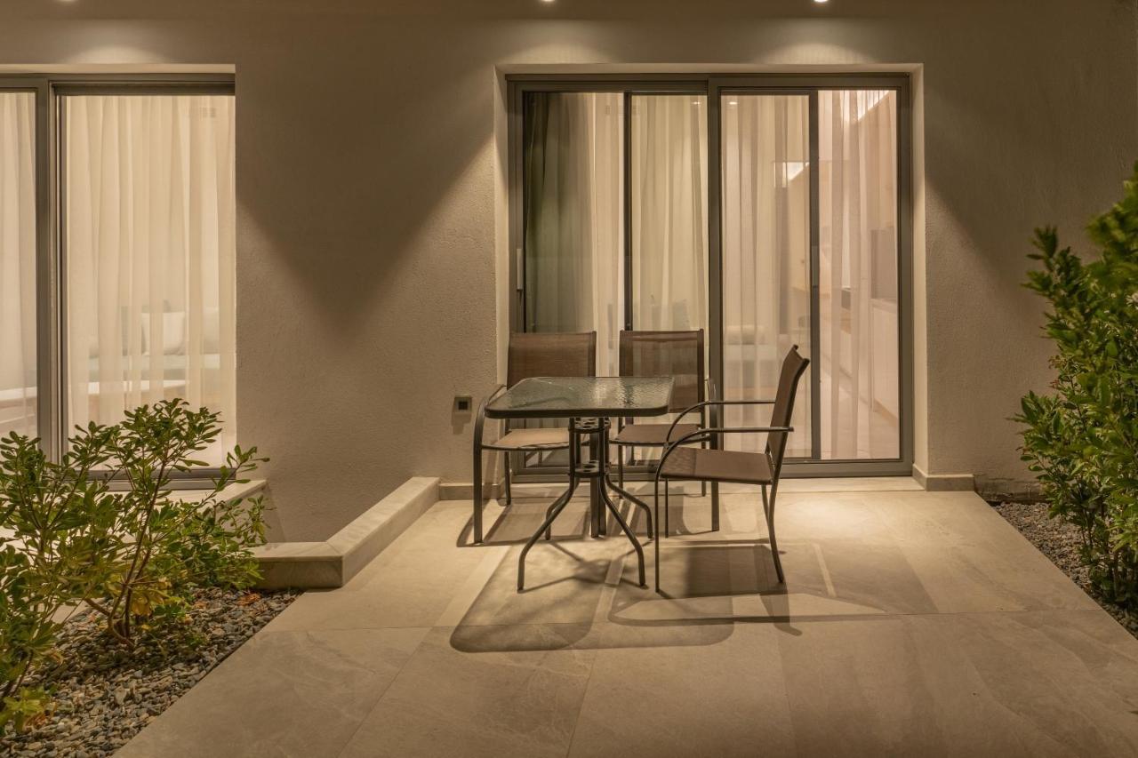 Mera Apartments Ставрос Екстериор снимка