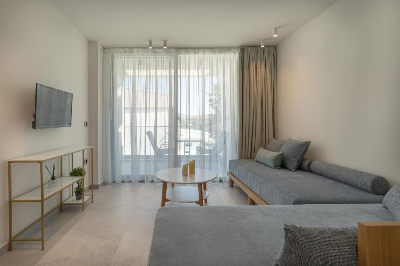 Mera Apartments Ставрос Екстериор снимка